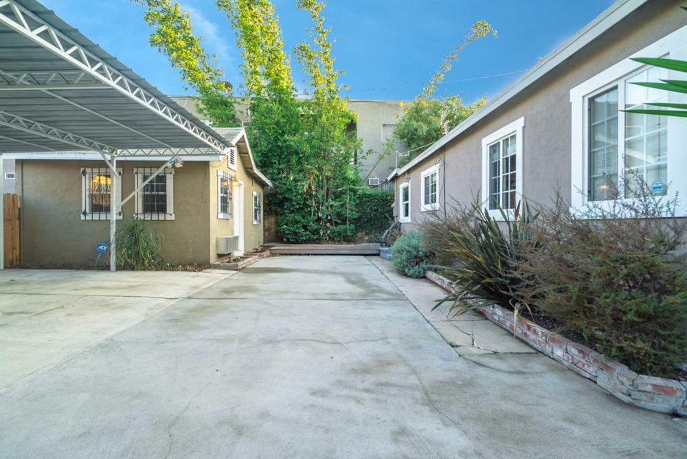 Apartmán Stylish 2 Bed & 2 Bath At The Heart Of Hollywood With Free Parking - One Car Only Los Angeles Exteriér fotografie