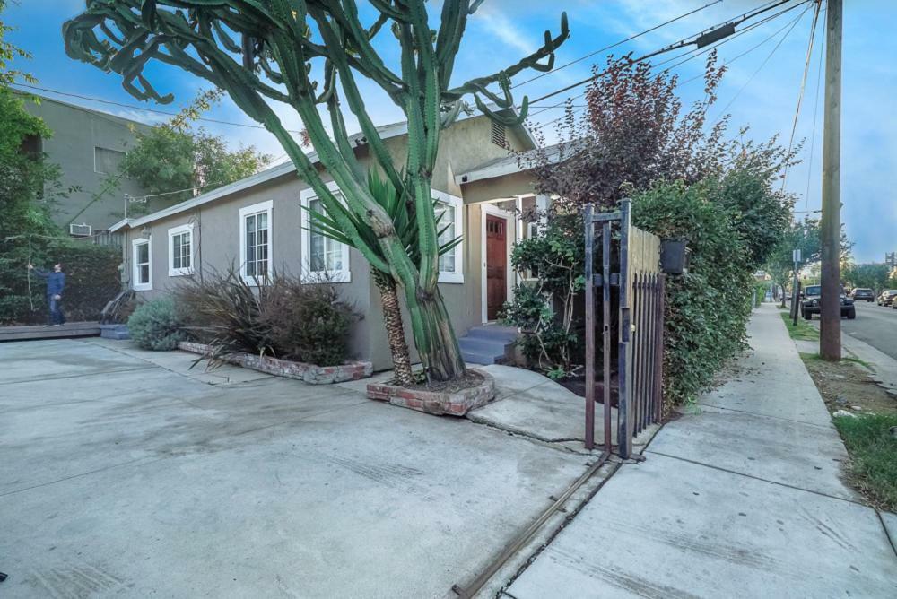 Apartmán Stylish 2 Bed & 2 Bath At The Heart Of Hollywood With Free Parking - One Car Only Los Angeles Exteriér fotografie