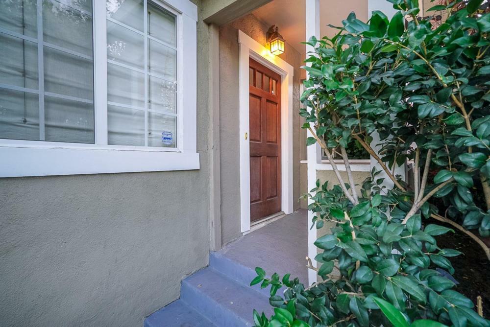 Apartmán Stylish 2 Bed & 2 Bath At The Heart Of Hollywood With Free Parking - One Car Only Los Angeles Exteriér fotografie